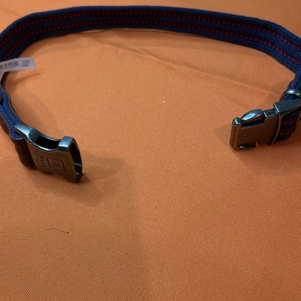 6/$25 Stylish Navy and Red Dog Collar new used - Picture 3 of 9